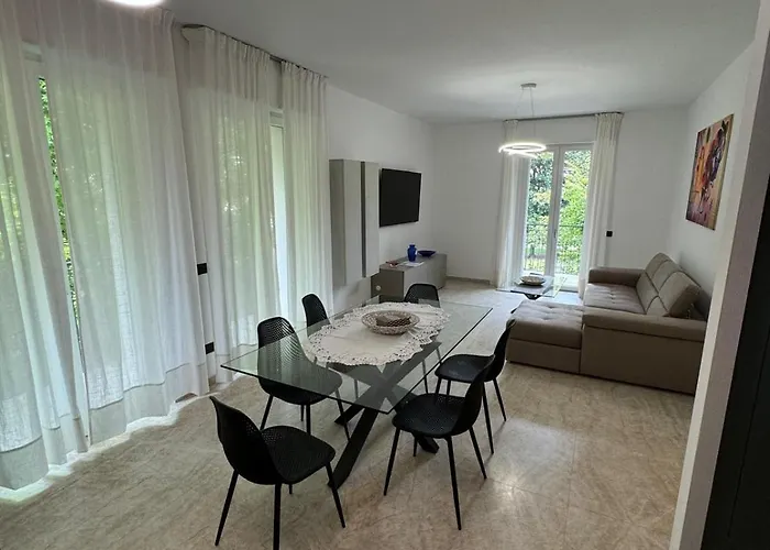 Alfi Centro Storico Бардолино